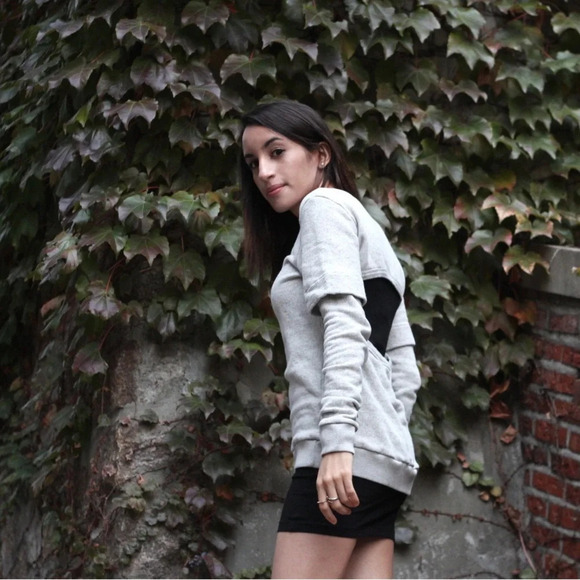 Travis Taddeo Flashback Sweater, size Small - Picture 3 of 13